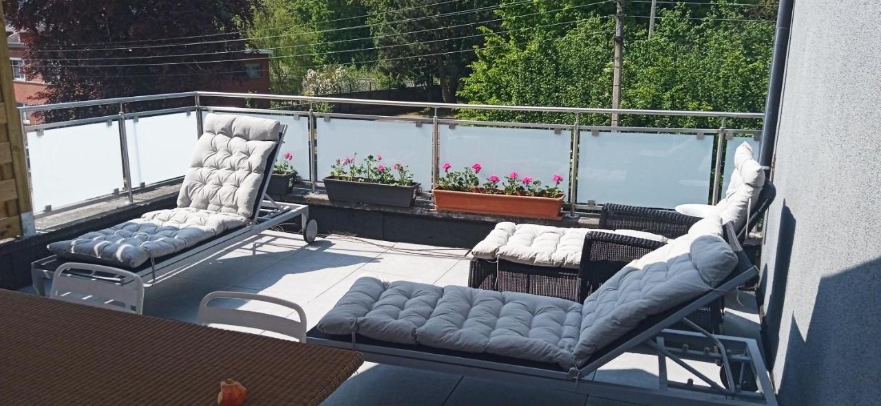 Liege 4420 Rue Jean Jaures 45 Grande Maison Joyeuse Avec Terrasse 30M2 Pour 8 Personnes Maximum Saint-Nicolas  Exterior photo